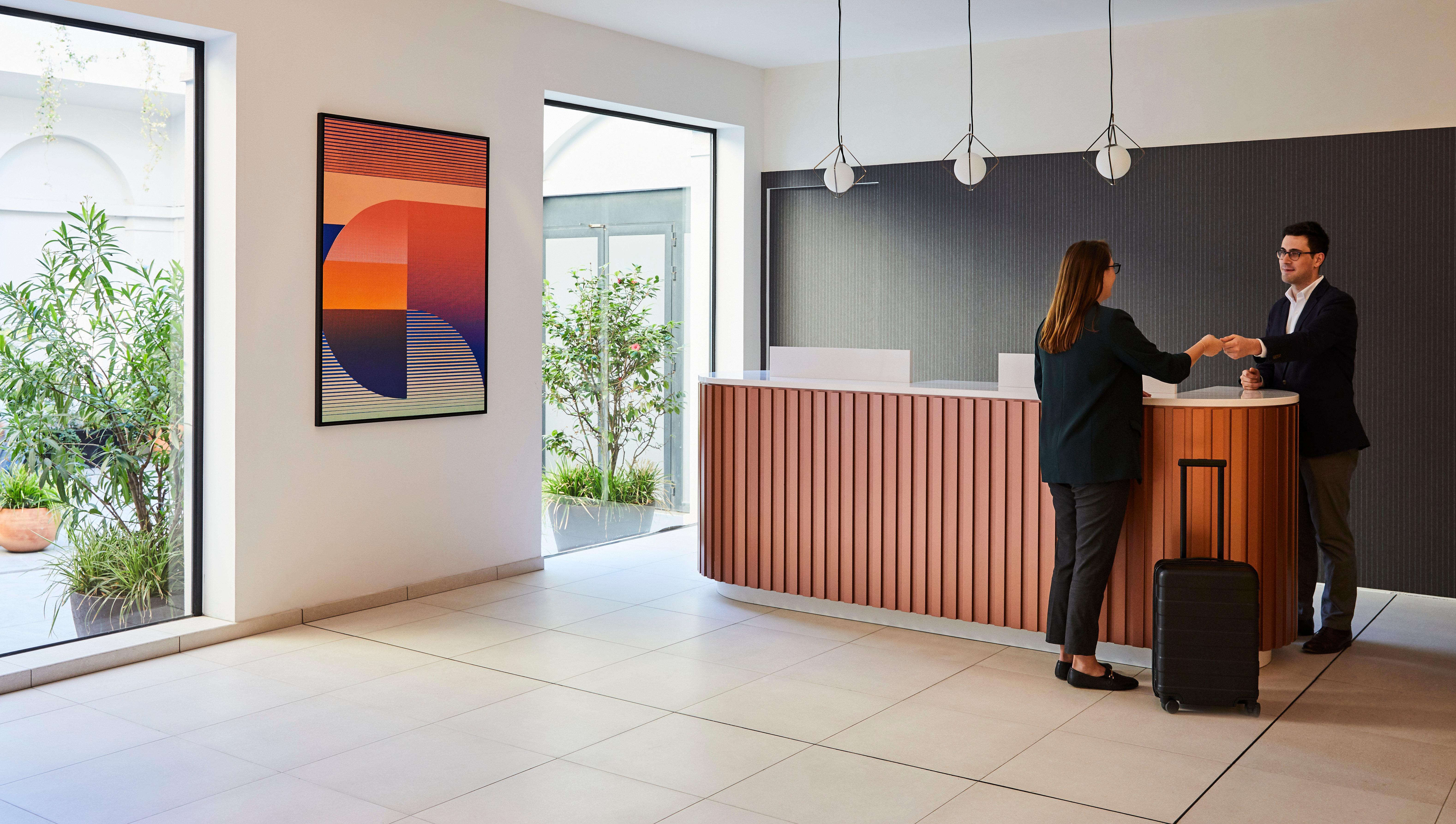 Crowne Plaza Republique By Ihg Hotel Paris