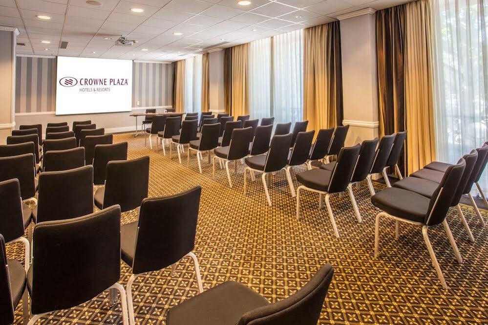 Hotel Crowne Plaza Republique By Ihg